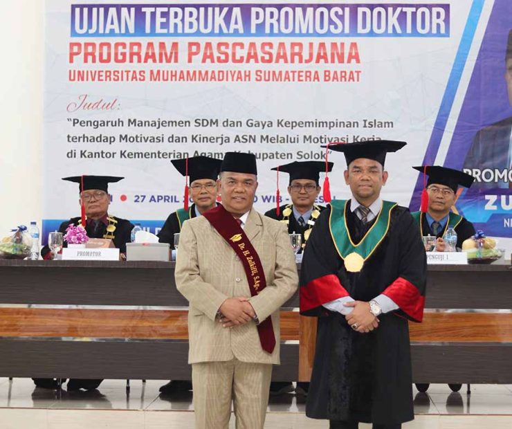 Mahasiswa Program Doktor Pertama Program Pascasarjana UM Sumatera Barat Jalani Ujian Disertasi Perdana